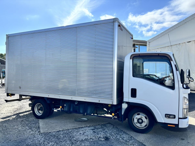 標準ロング　アルミバン　積載2000kg　総重量5t未満|中古トラックの販売・買取・査定のアイナビ