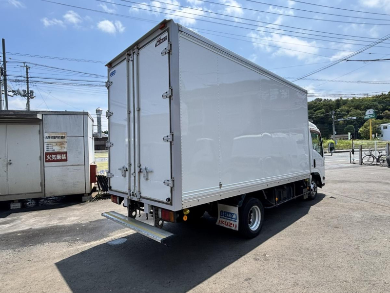 エルフ　標準ロングパネルバン　積載2000kg|中古トラックの販売・買取・査定のアイナビ