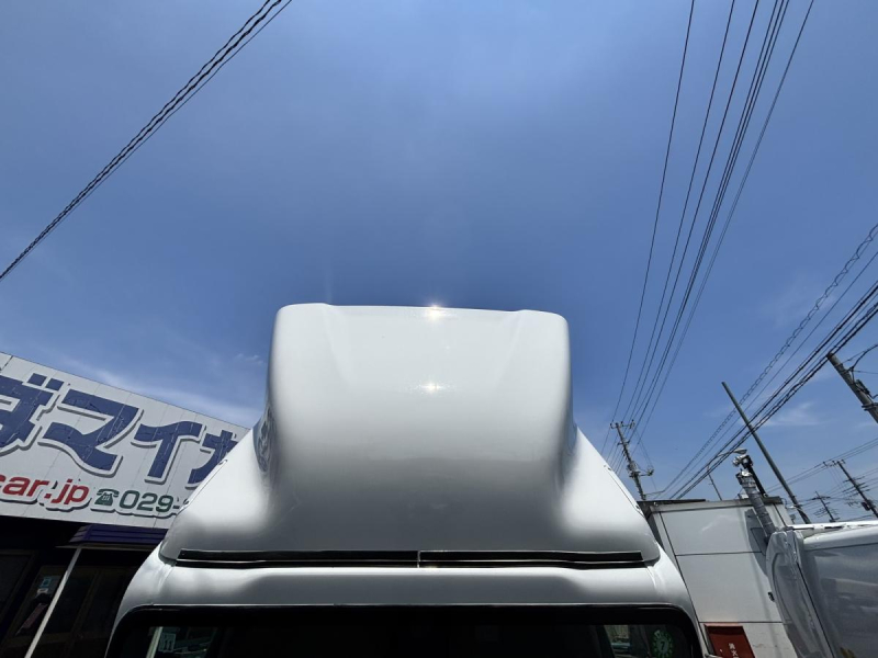 エルフ　標準ロングパネルバン　積載2000kg|中古トラックの販売・買取・査定のアイナビ