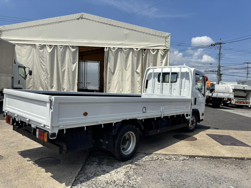 標準ロング平ボディー　積載2000kg|中古トラックの販売・買取・査定のアイナビ