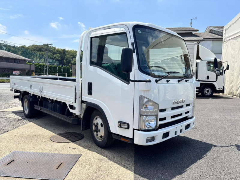 標準ロング平ボディー　積載2000kg|中古トラックの販売・買取・査定のアイナビ