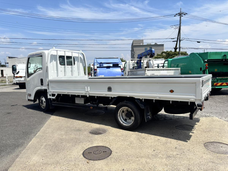 標準ロング平ボディー　積載2000kg|中古トラックの販売・買取・査定のアイナビ