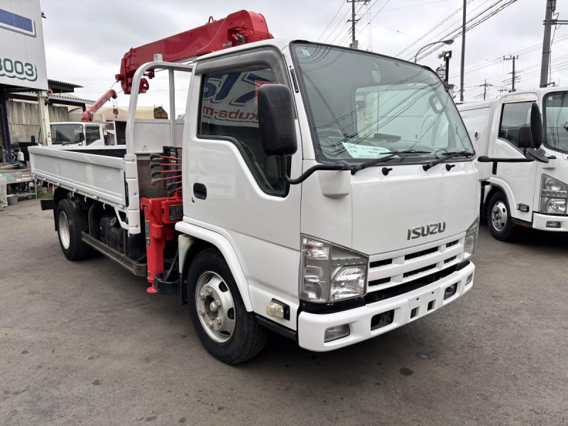 標準ロング平　3段クレーンラジコン付き　積載3600kg|中古トラックの販売・買取・査定のアイナビ