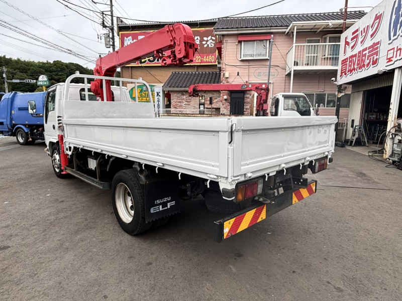 標準ロング平　3段クレーンラジコン付き　積載3600kg|中古トラックの販売・買取・査定のアイナビ