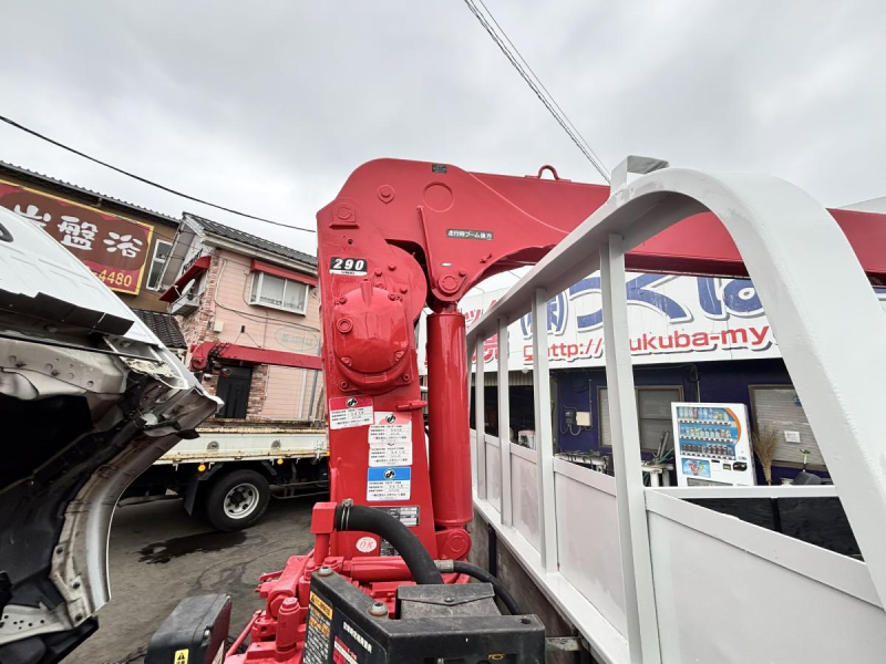 標準ロング平　3段クレーンラジコン付き　積載3600kg|中古トラックの販売・買取・査定のアイナビ