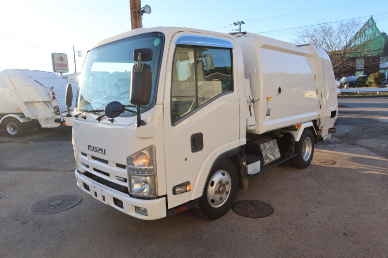 プレス式パッカー車　極東製4.2立米|中古トラックの販売・買取・査定のアイナビ