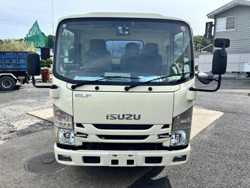 エルフ　プレス式パッカー車　新明和製4.2立米|中古トラックの販売・買取・査定のアイナビ