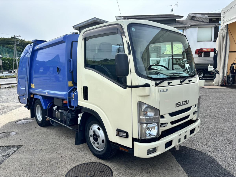 エルフ　プレス式パッカー車　新明和製4.2立米|中古トラックの販売・買取・査定のアイナビ
