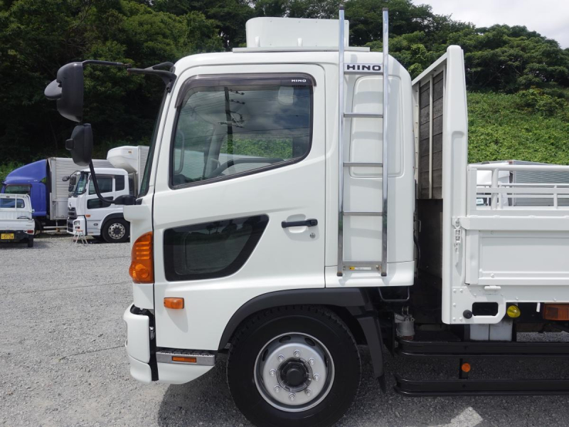 増トンワイド平ボディーパワーゲート800kg|中古トラックの販売・買取・査定のアイナビ