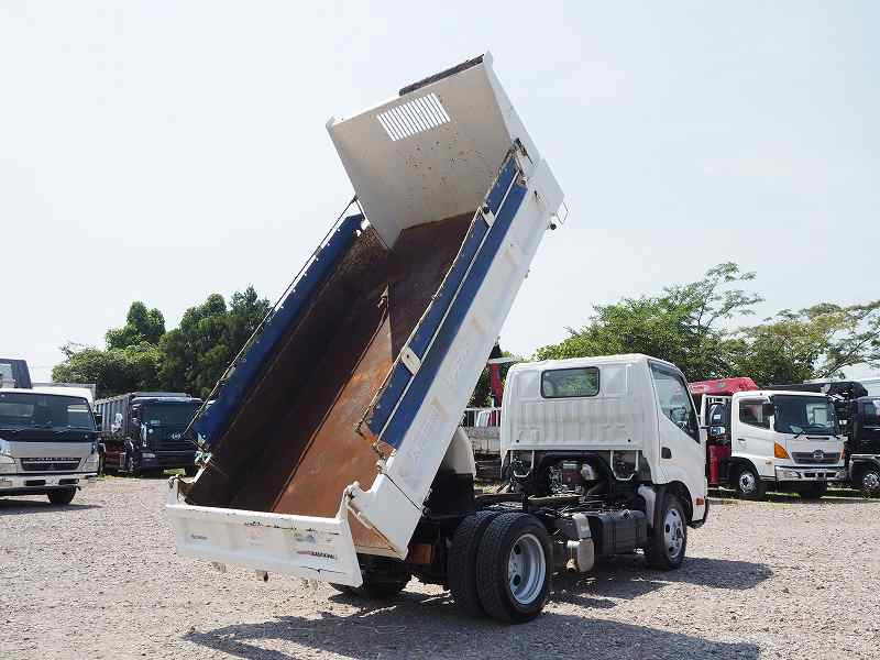 日野 デュトロ 4WD 極東製 ダンプ 積載2t|中古トラックの販売・買取・査定のアイナビ