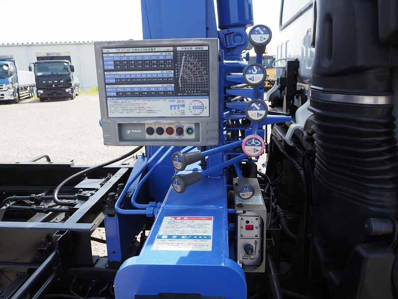 日産ディーゼル コンドル 4段クレーン付深ダンプ 8.6立米|中古トラックの販売・買取・査定のアイナビ