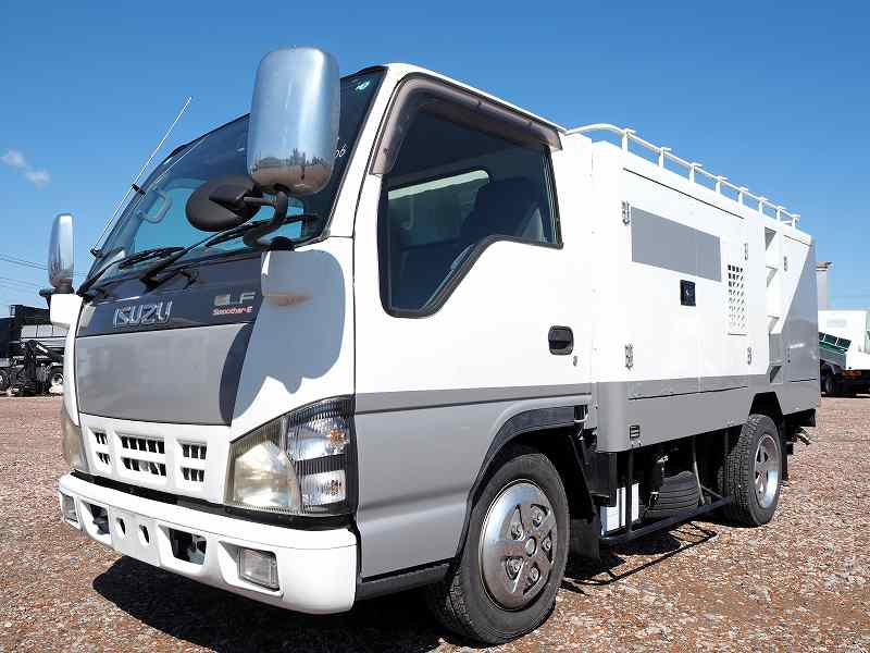 いすゞ エルフ 高圧洗浄車 62mホース付 ビルメンテに|中古トラックの販売・買取・査定のアイナビ