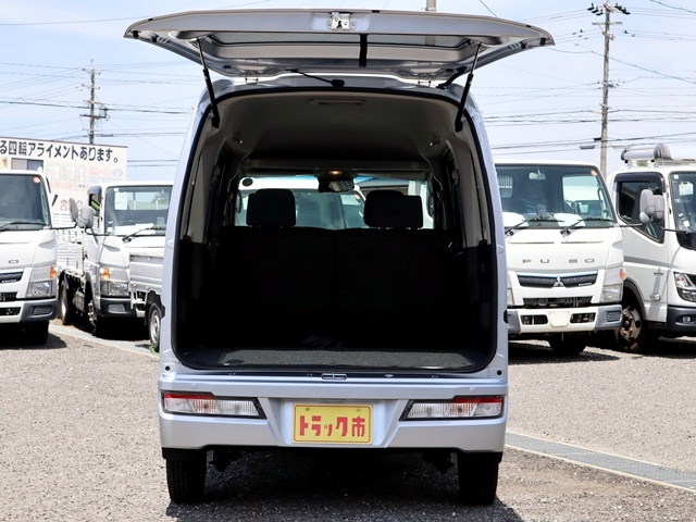 クルーズターボSAIII|中古トラックの販売・買取・査定のアイナビ