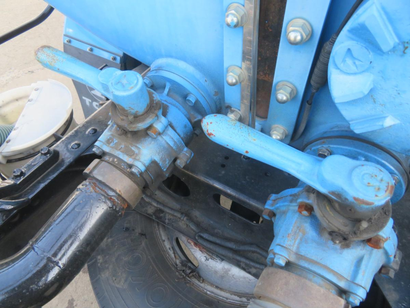 H28年エルフ東邦車輛 1.8KL バキュームカー 糞尿車 作動確認動画|中古トラックの販売・買取・査定のアイナビ