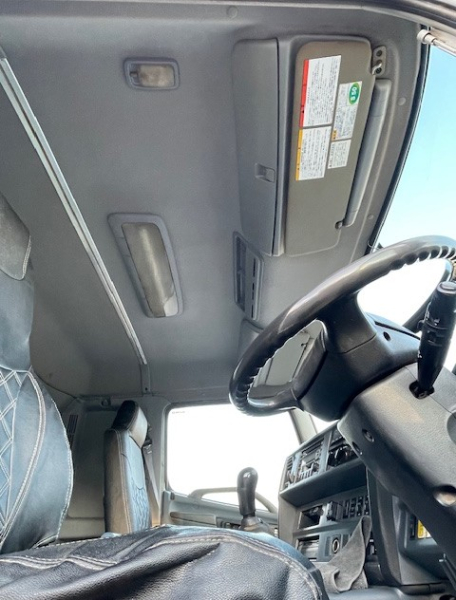 深ダンプ 550×230 ワンオーナー  Adblue無し 58万km  土砂禁|中古トラックの販売・買取・査定のアイナビ