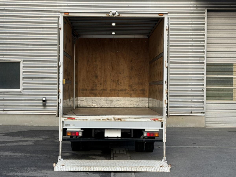 2t積・アルミバン・垂直パワーゲート600kg・左サイドドア|中古トラックの販売・買取・査定のアイナビ