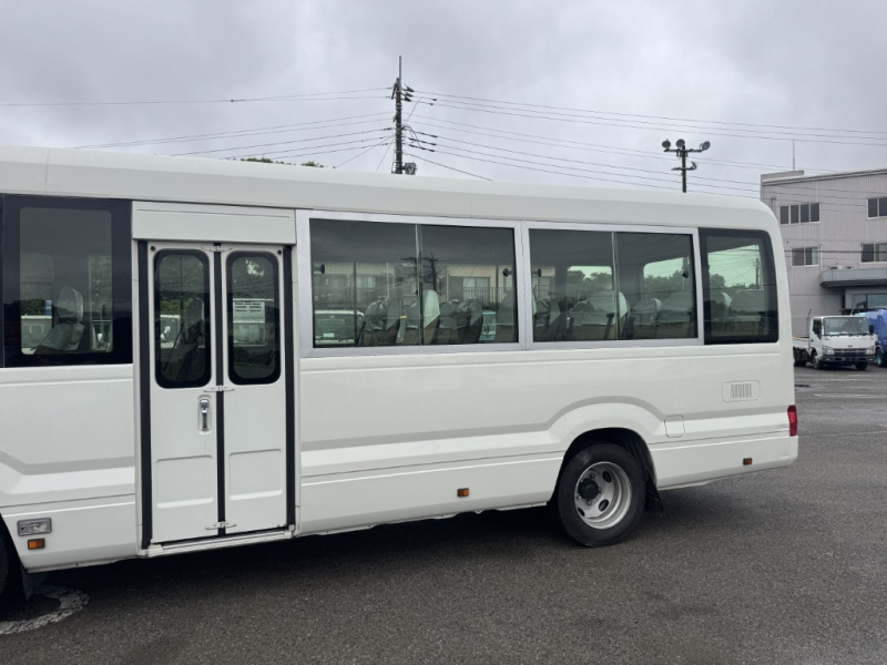 マイクロバス 29人乗り LX 自動ドア  モケリク|中古トラックの販売・買取・査定のアイナビ