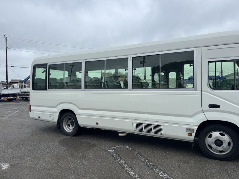 マイクロバス 29人乗り LX 自動ドア  モケリク|中古トラックの販売・買取・査定のアイナビ