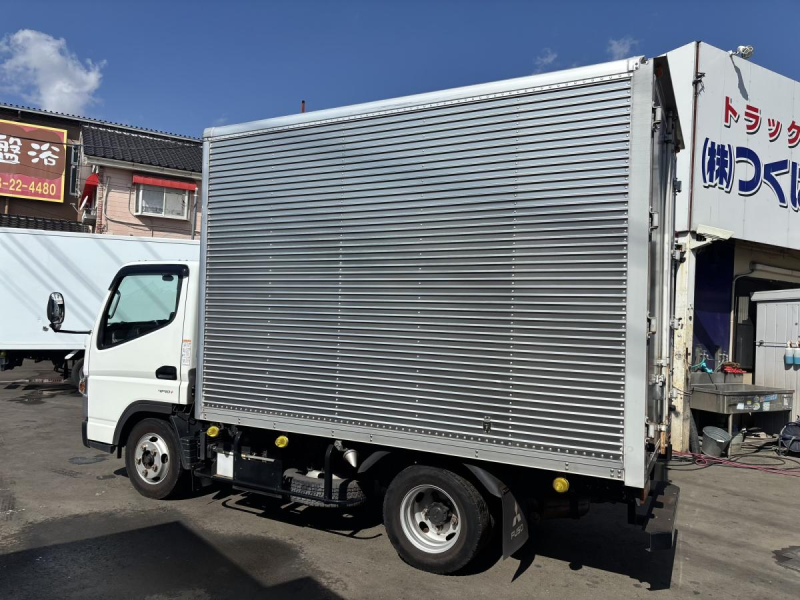 キャンター　10尺アルミバン　積載2000kg|中古トラックの販売・買取・査定のアイナビ
