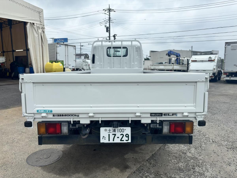 エルフ　標準ロング平ボディー　積載2000kg　MT5速|中古トラックの販売・買取・査定のアイナビ