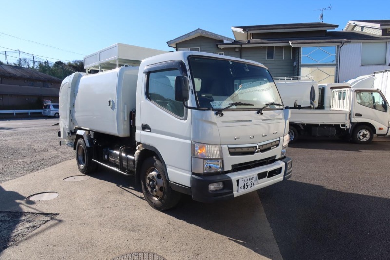 ワイド幅　巻き込みパッカー車　極東製6.2立米　積載3100kg|中古トラックの販売・買取・査定のアイナビ