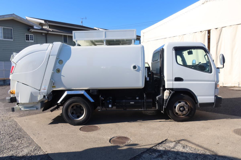 ワイド幅　巻き込みパッカー車　極東製6.2立米　積載3100kg|中古トラックの販売・買取・査定のアイナビ