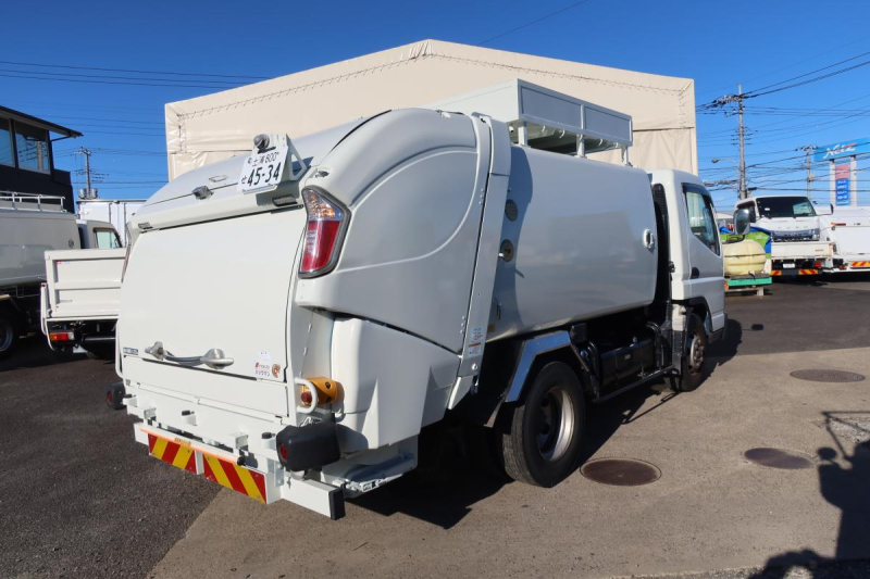 ワイド幅　巻き込みパッカー車　極東製6.2立米　積載3100kg|中古トラックの販売・買取・査定のアイナビ