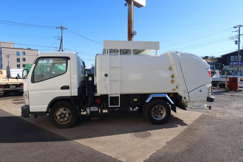 ワイド幅　巻き込みパッカー車　極東製6.2立米　積載3100kg|中古トラックの販売・買取・査定のアイナビ