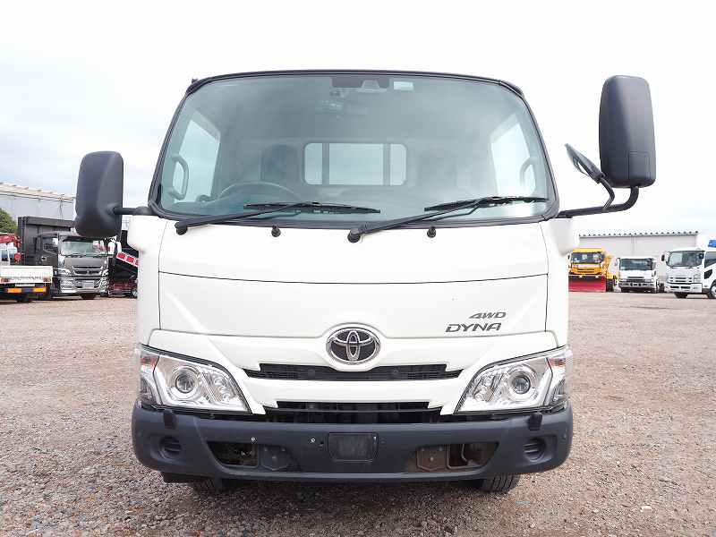 トヨタ ダイナ 標準10尺 平ボディ 積載2t 4WD|中古トラックの販売・買取・査定のアイナビ