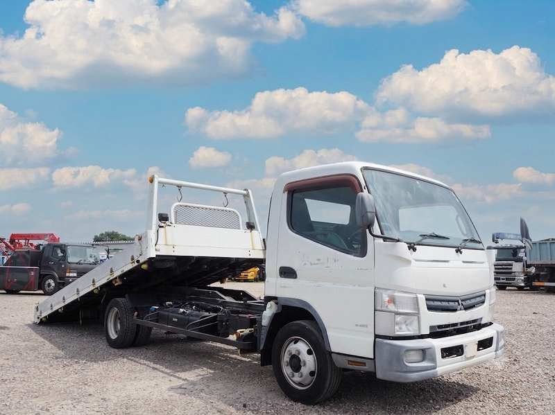 三菱 キャンター 車載車 希少な3.85t セーフティーローダー|中古トラックの販売・買取・査定のアイナビ