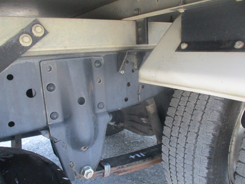 H26エルフ-30℃設定スタンバイ付冷蔵冷凍車抹消時積載1.5t|中古トラックの販売・買取・査定のアイナビ