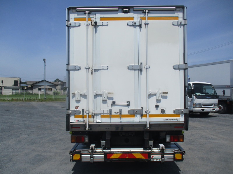 H30エルフ-30℃設定冷蔵冷凍車格納PGスタンバイ付抹消時積載3t|中古トラックの販売・買取・査定のアイナビ