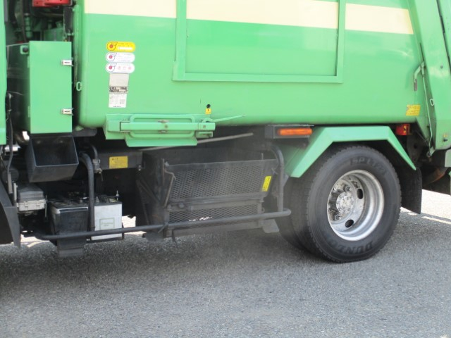 H25　いすゞエルフ　プレス式塵芥車4.3立米|中古トラックの販売・買取・査定のアイナビ