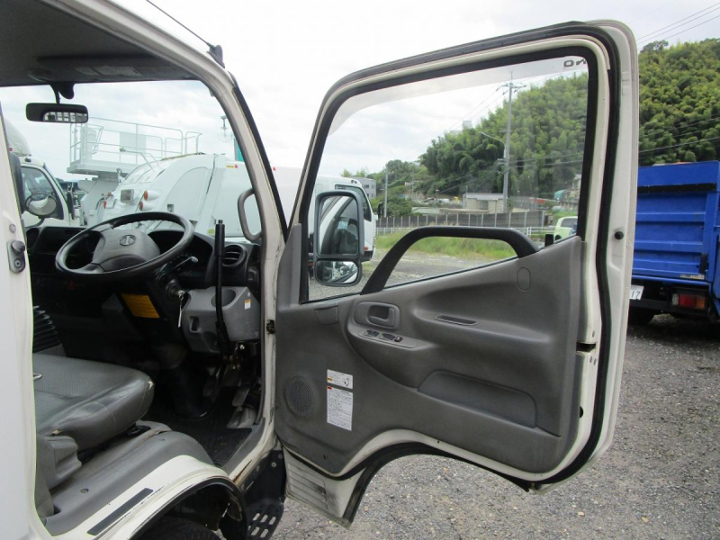 ダンプ・全低床・積載量2000Kg|中古トラックの販売・買取・査定のアイナビ