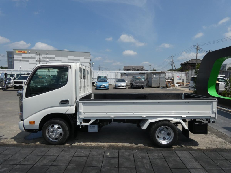 1.35トン　平ボディオ-トマ|中古トラックの販売・買取・査定のアイナビ