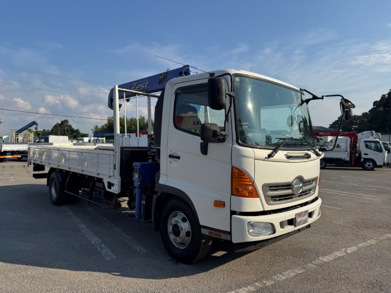2.9t吊4段 タダノ ZE304HRE ラジコン付き AT|中古トラックの販売・買取・査定のアイナビ
