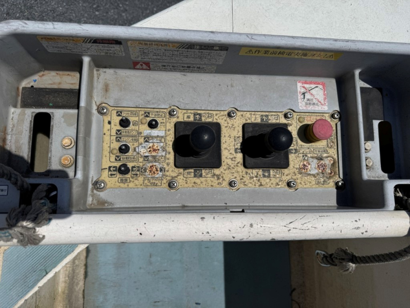 アイチ SH10A  電工仕様 9.9m　絶縁バケット200 AT|中古トラックの販売・買取・査定のアイナビ