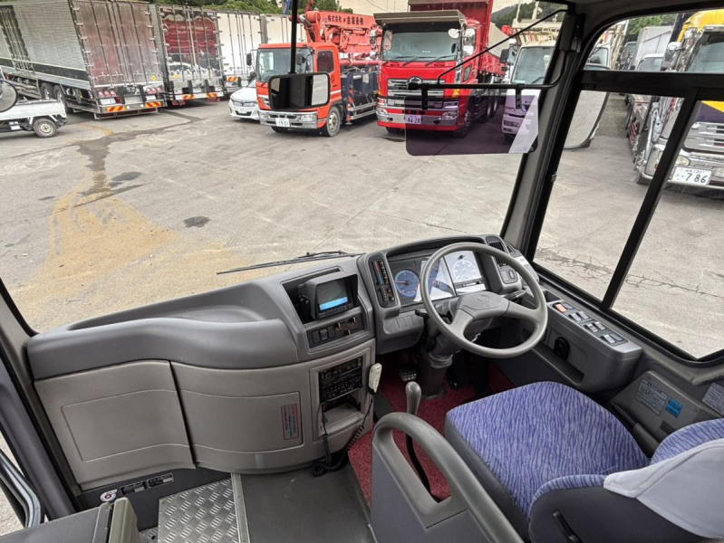 H10 リエッセ スーパーツーリング 29人乗り 車検R9.6迄|中古トラックの販売・買取・査定のアイナビ