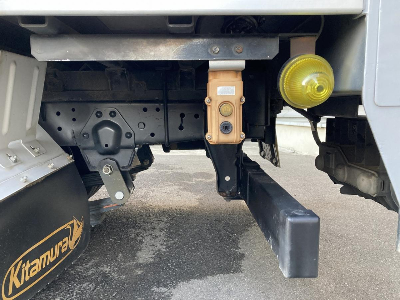 1.8t積・パネルバン・SAT・垂直パワーゲート600kg|中古トラックの販売・買取・査定のアイナビ