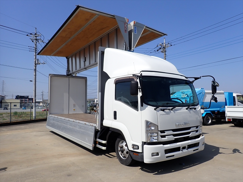 【353058】中型　パワーゲート付き　アルミウイング|中古トラックの販売・買取・査定のアイナビ