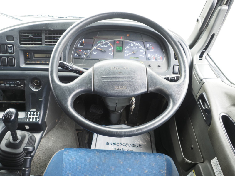 いすゞ トラクタ ギガ|中古トラックの販売・買取・査定のアイナビ