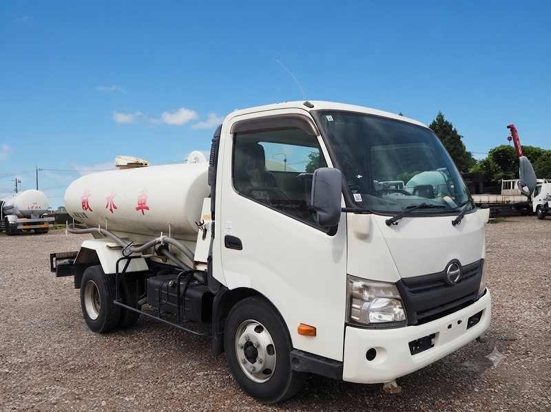 日野 デュトロ ワイド PTO式 前後散水車 4KL|中古トラックの販売・買取・査定のアイナビ