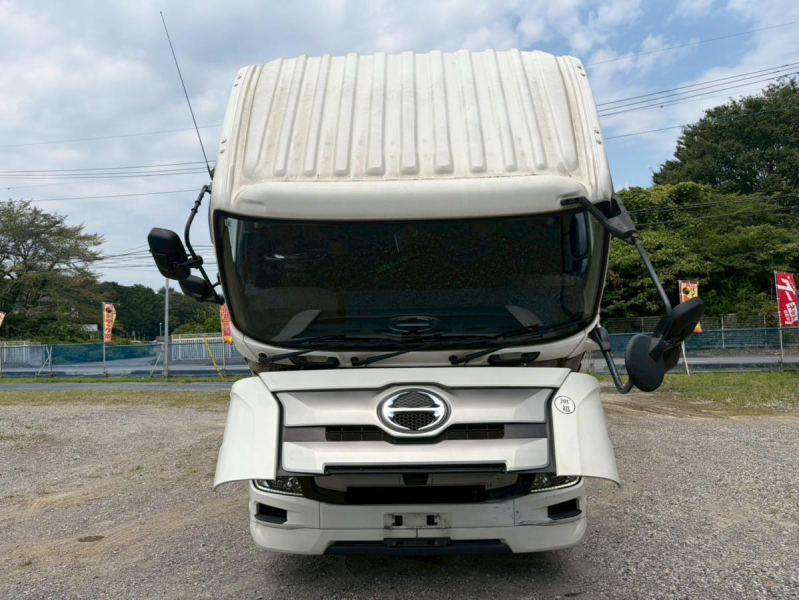3軸高床 低温-32℃設定 2エバ 格納ゲート 後輪エアサス 車検付|中古トラックの販売・買取・査定のアイナビ