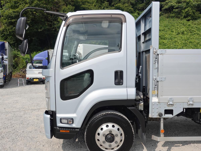 平ボディー垂直パワーゲート1t|中古トラックの販売・買取・査定のアイナビ