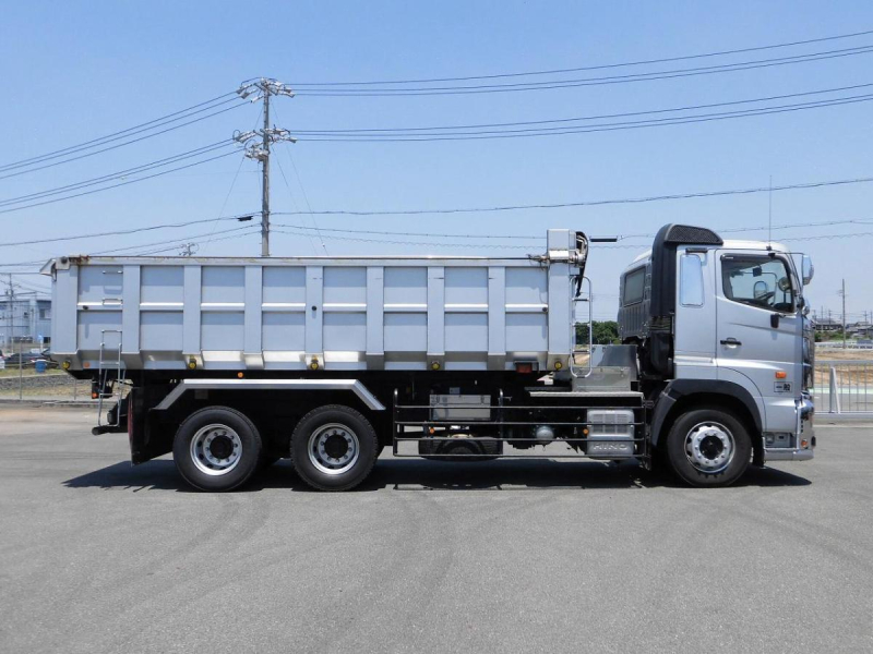 令和3年　日野   土砂禁ダンプ　15.8リューベ   GVW22t|中古トラックの販売・買取・査定のアイナビ
