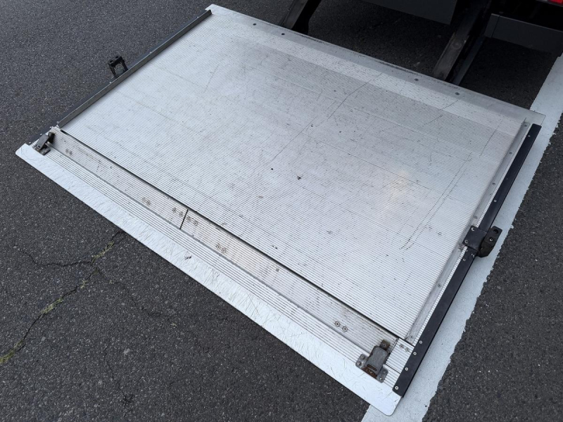 2.95t積・アルミバン・跳ね上げパワーゲート1000kg|中古トラックの販売・買取・査定のアイナビ