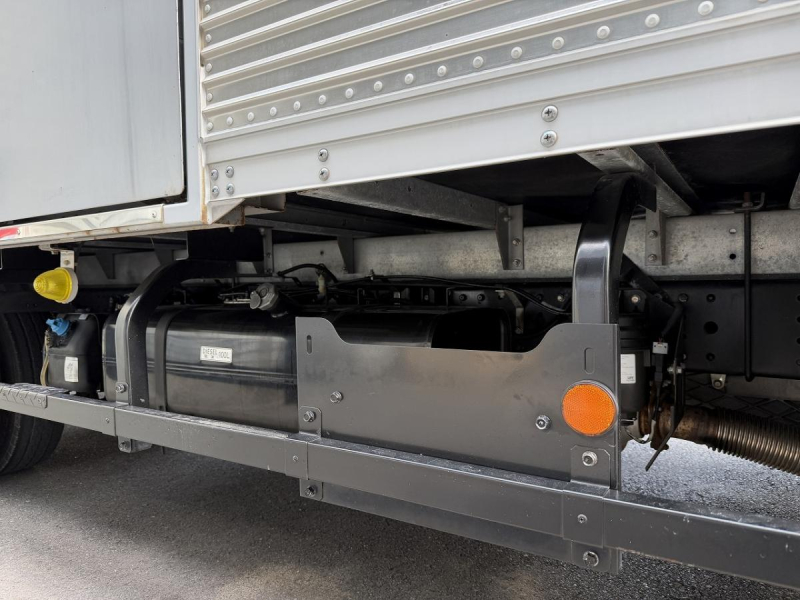 2.85t積・アルミバン・跳上ゲート1000kg・両側サイドドア|中古トラックの販売・買取・査定のアイナビ