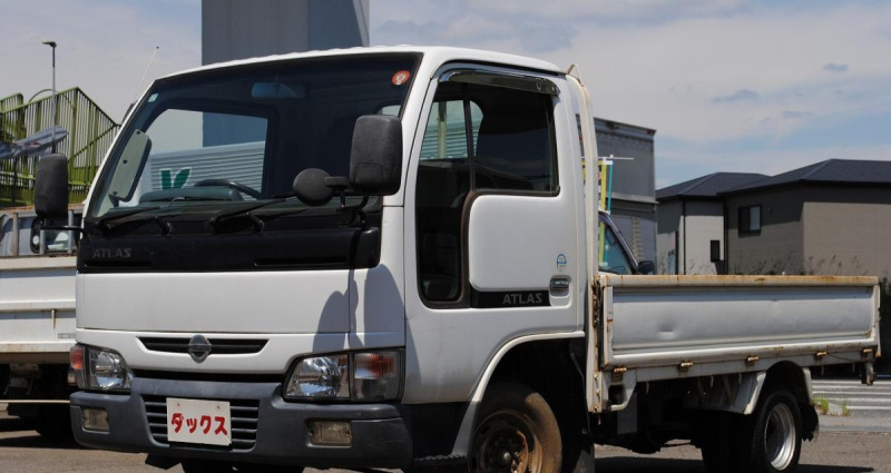 H18　アトラス　平ボディ　積載1.3t　9尺|中古トラックの販売・買取・査定のアイナビ