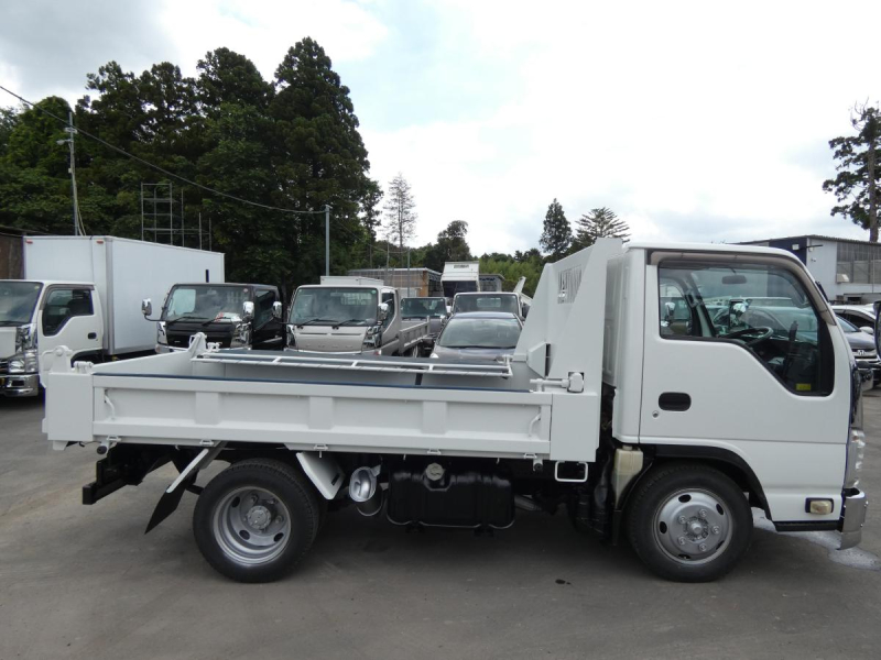 H25　2トン　マニュアル　ダンプ　260607|中古トラックの販売・買取・査定のアイナビ