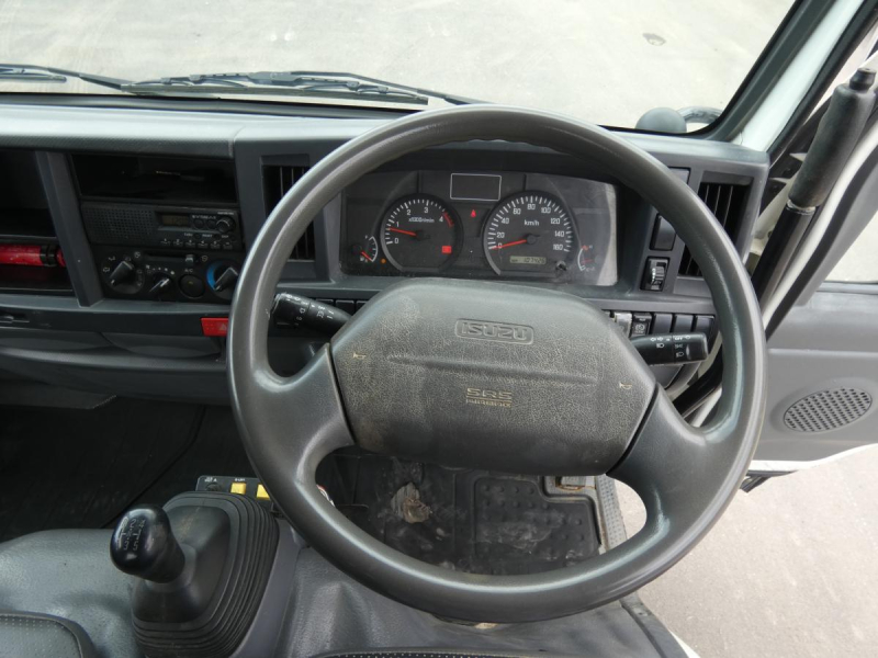H25　2トン　マニュアル　ダンプ　260607|中古トラックの販売・買取・査定のアイナビ